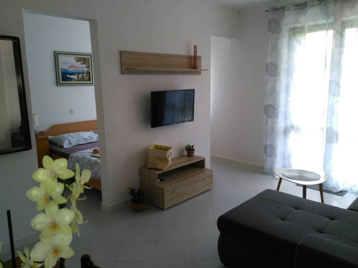 Bozac Apartment